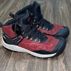 KEEN Men's Red and Black Waterproof Shoes